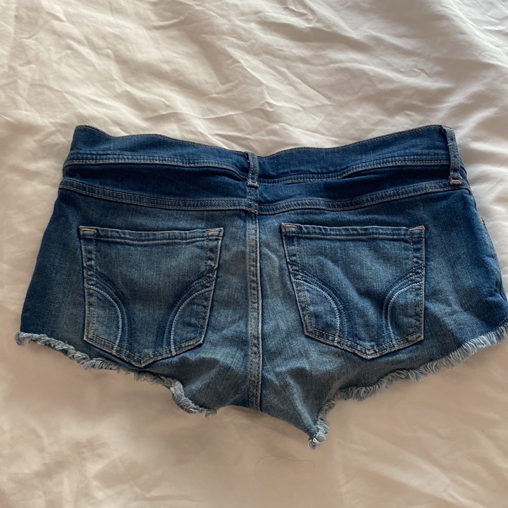 Hollister short shorts - Picture 2 of 4